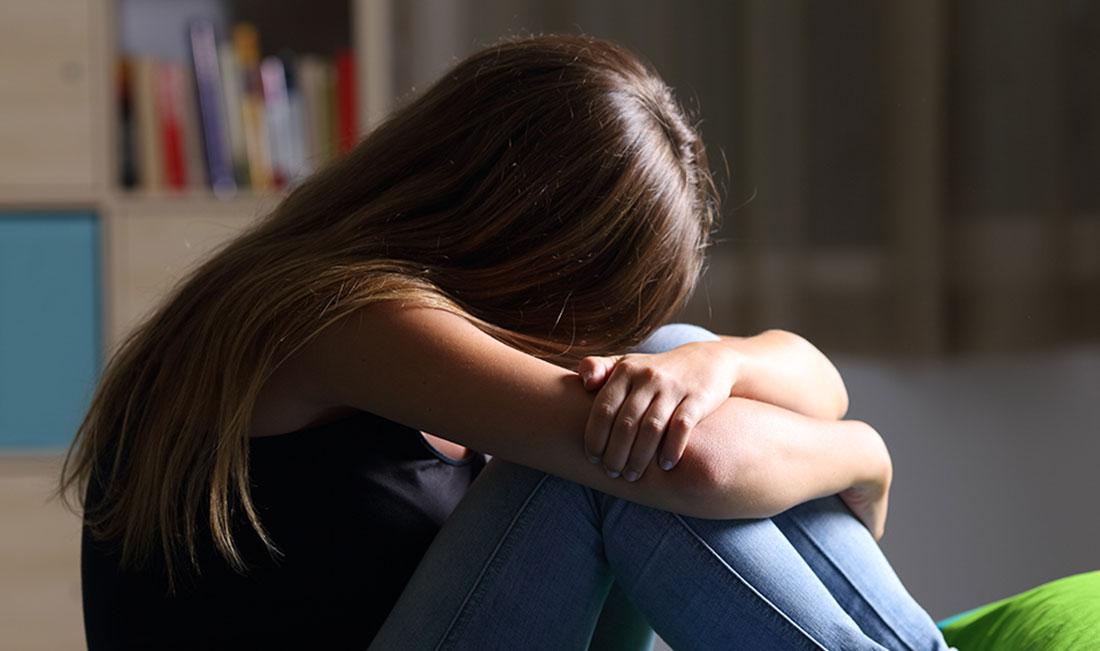 «Ήμουν ξύπνια, δεν φάνηκε να τους ενοχλεί» &#8211; Συγκλονίζει η 12χρονη που έβλεπε τη μητέρα της και τον σύντροφό της να κάνουν σεξ