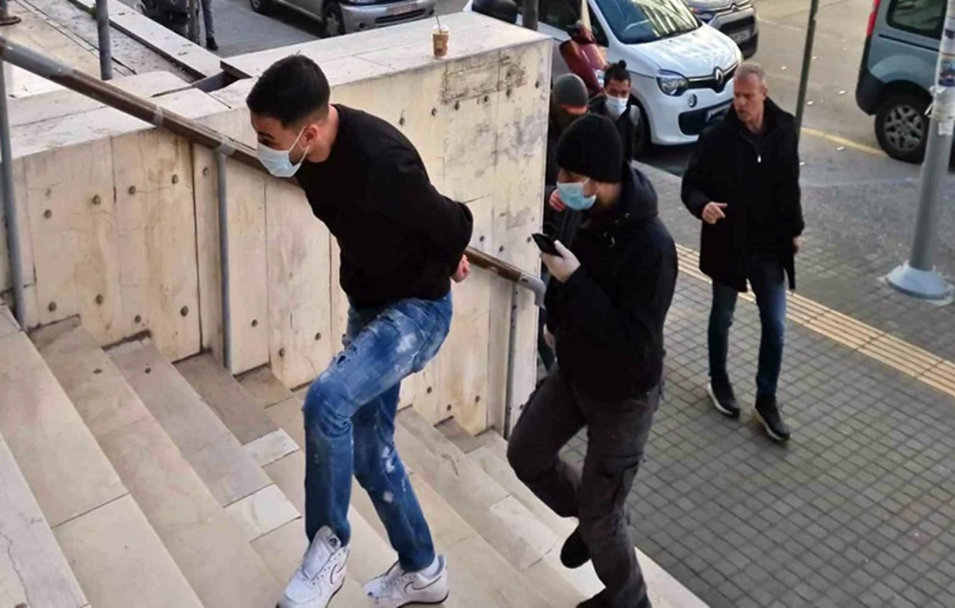 «Δεν είμαι παράδειγμα προς μίμηση» &#8211; Σπάει τη σιωπή του ο τράπερ που ξυλοκόπησε 23χρονο στη Θεσσαλονίκη